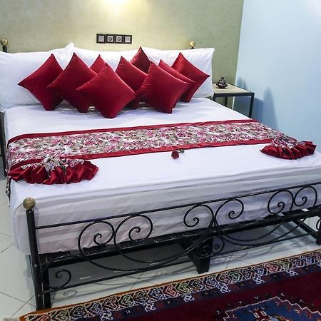 Hotel La Pomme Zaida Ngoại thất bức ảnh