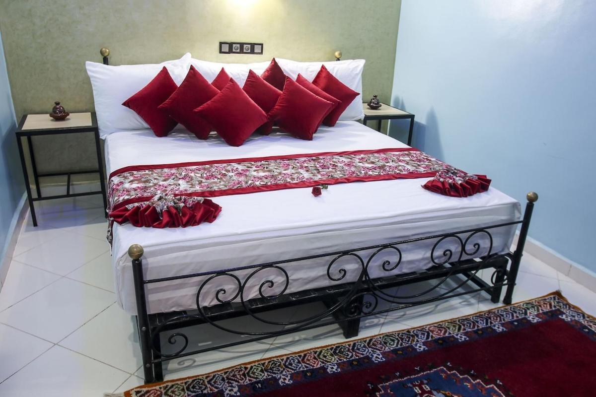 Hotel La Pomme Zaida Ngoại thất bức ảnh